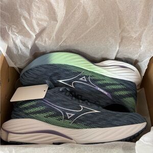 Mizuno Wave Rider 28 Black and Green Running Shoes